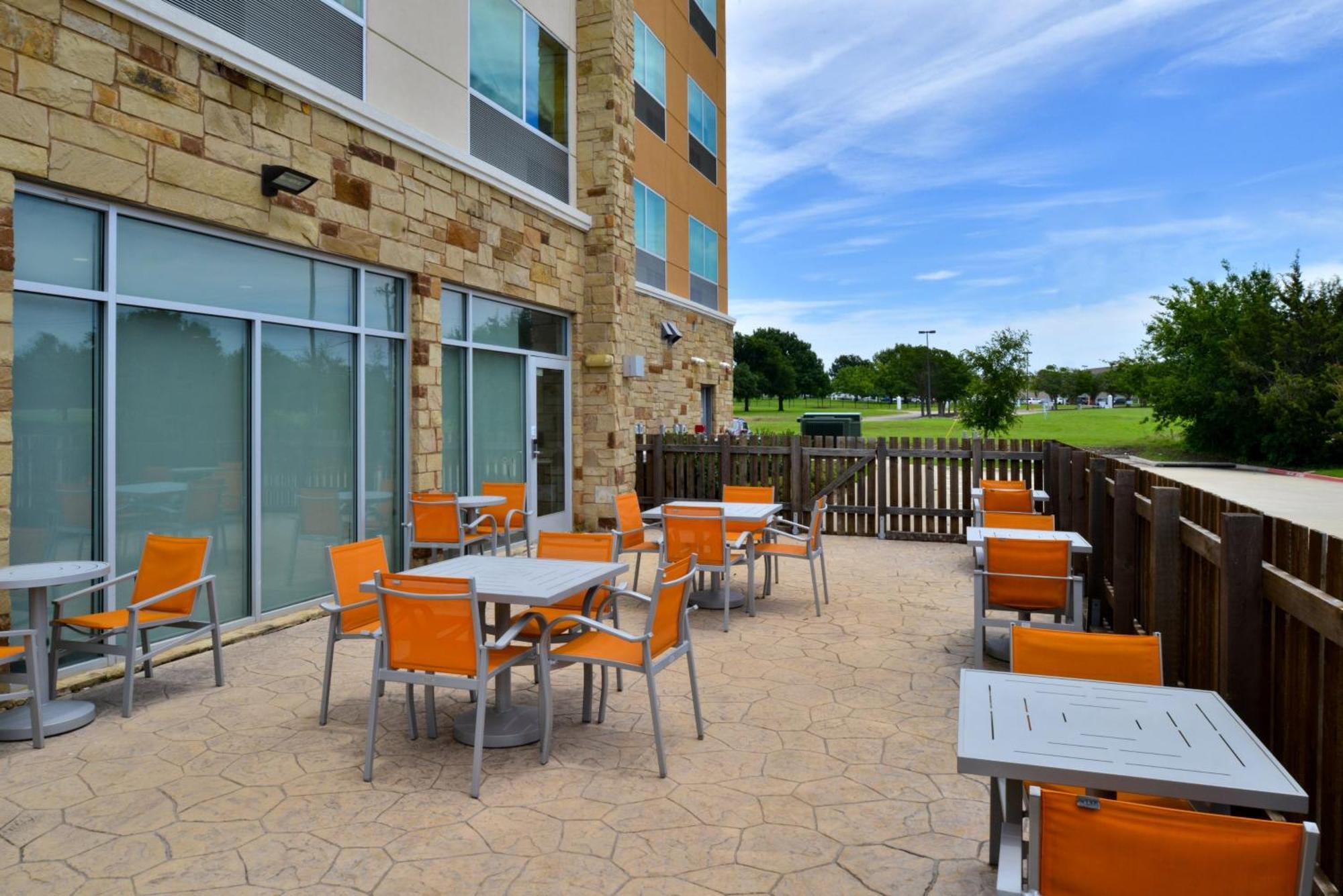 Holiday Inn Express & Suites - Wylie West, An Ihg Hotel Exterior photo